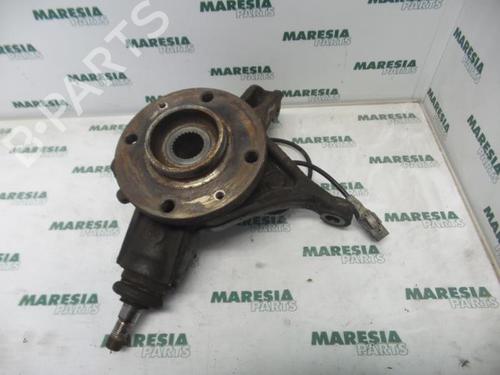 Used Left front steering knuckle CITROËN C4 I (LC_) 1.6 HDi (90 hp) 31484525