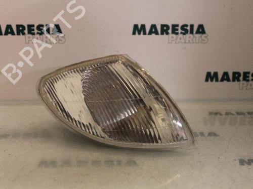 Used Right front indicator RENAULT LAGUNA I (B56_, 556_) 1.8 (94 hp) 31480422