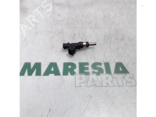 Inyector ABARTH 500 / 595 / 695 1.4 (312.AXF11, 312.AXF1A) (180 hp) 31487631