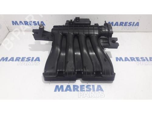 Used Injection rail Injection rail RENAULT SCÉNIC III (JZ0/1_) 2.0 16V (JZ0G, JZ0P, JZ1E, JZ1P) (140 hp) 31519547 31519547