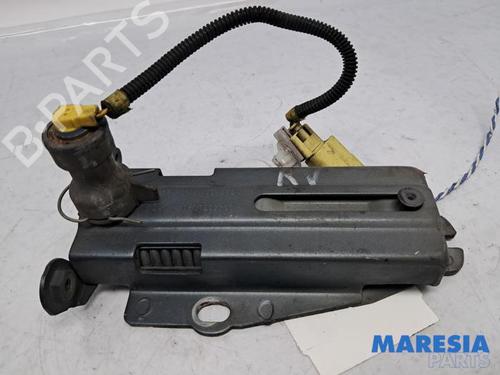 Used Electronic module Electronic module CITROËN C6 (TD_) 2.7 HDi (204 hp) 31437138 31437138