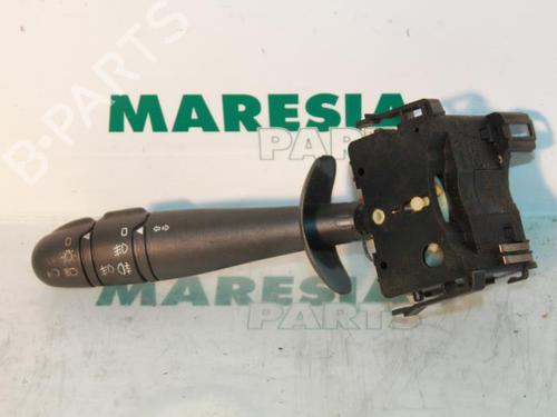 Used Steering column stalk Steering column stalk RENAULT LAGUNA II Grandtour (KG0/1_) 1.9 dCi (KG0G) (120 hp) 31434293 31434293