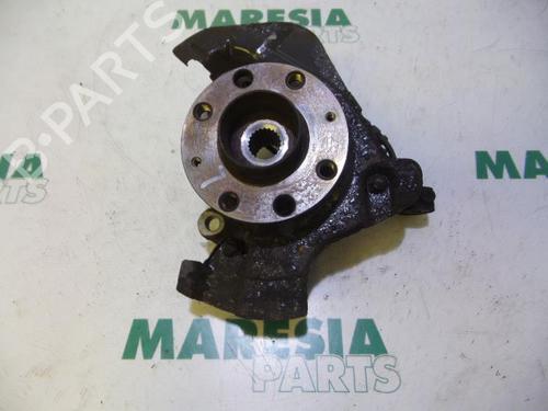 Used Left front steering knuckle FIAT GRANDE PUNTO (199_) 1.4 (199AXB11, 199AXB1A, 199BXB1A, 199AXL1A) (77 hp) 31419677