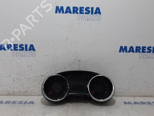 Used Instrument cluster PEUGEOT 5008 (0U_, 0E_) 1.6 16V (156 hp) 31499989