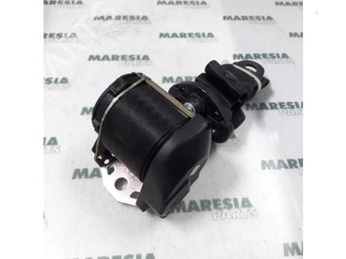 Used Rear left seatbelt FIAT SEICENTO / 600 (187_) 1.1 (187AXB, 187AXB1A, 187AXC1A02) (54 hp) 31459787