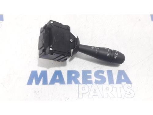 Used Steering column stalk RENAULT CAPTUR I (J5_, H5_) 1.2 TCe 120 (118 hp) 31390798