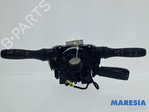 Used Switch Switch RENAULT CAPTUR II (HF_) TCe 160 (HFN1) (158 hp) 39932826 39932826