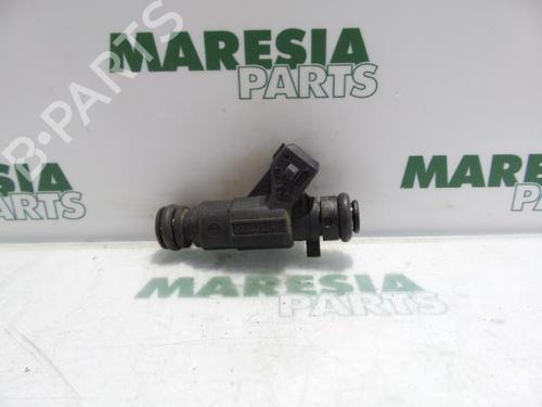 injector-fiat-punto-188_-1999-2000-2001-2002-2003-2004-2005-2006-2007-2008-2009-2010-2011-2012-31421263 main image