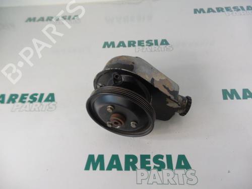 Used Steering pump RENAULT MEGANE Scenic (JA0/1_) 1.6 e (JA0F) (90 hp) 31502079