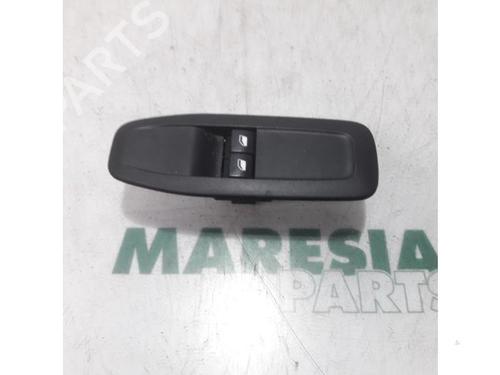 Used Switch PEUGEOT 208 I (CA_, CC_) 1.0 VTi (68 hp) 31438888