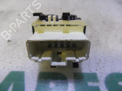 Switch RENAULT TWINGO II (CN0_) 1.6 RS (CN0N, CN0R, CN0S) | BP31394123I30