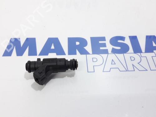Used Injector FIAT GRANDE PUNTO (199_) 1.4 16V (199BXG1B, 199AXG1B) (95 hp) 31461664