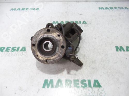 Used Left front steering knuckle CITROËN C3 Picasso (SH_) 1.6 HDi (90 hp) 31496360