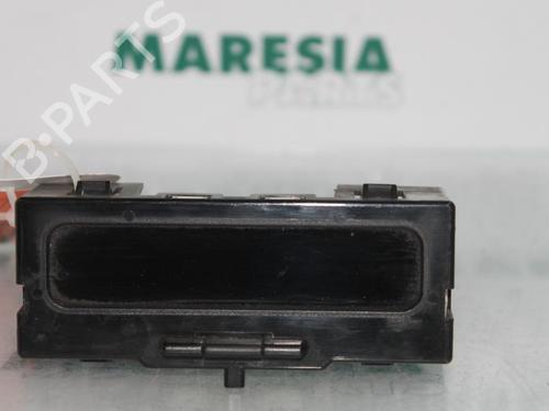Used Electronic module RENAULT MEGANE II Coupé-Cabriolet (EM0/1_) 2.0 (135 hp) 31386648