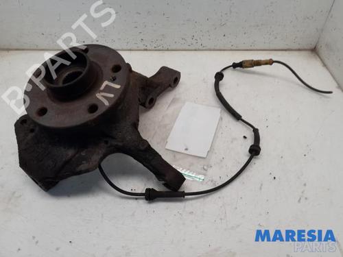 Used Left front steering knuckle RENAULT ESPACE IV (JK0/1_) 2.0 dCi (JK01, JK02, JK1J, JK1K, JK1H) (150 hp) 31408259
