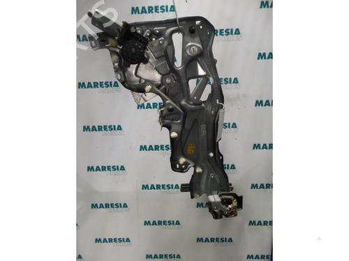 rear-right-window-mechanism-renault-laguna-i-grandtour-k56_-1995-1996-1997-1998-1999-2000-2001-2002-31399580 main image