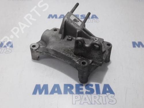 Used Gearbox mount FIAT DOBLO Cargo (263_) 1.3 D Multijet (90 hp) 31461959