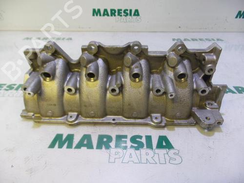 Used Injection rail RENAULT CLIO II (BB_, CB_) 1.4 16V (B/CB0P, BB13) (98 hp) 31525469