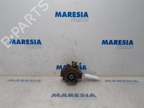 Used Fuel pump PEUGEOT 3008 I MPV (0U_) 1.6 HDi (112 hp) 31433714