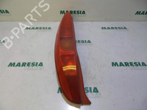 Used Left taillight FIAT PUNTO (188_) 1.2 60 (188.030, .050, .130, .150, .230, .250) (60 hp) 31471953