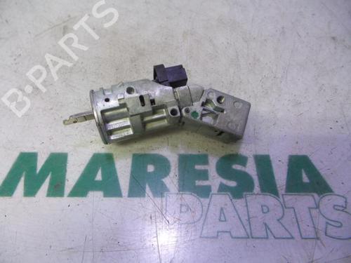 Used Ignition barrel CITROËN C3 II (SC_) 1.6 HDi (92 hp) 31497792