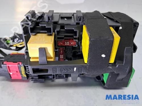 Used Fuse box Fuse box PEUGEOT 208 I (CA_, CC_) 1.2 VTI 82 (82 hp) 31386701 31386701