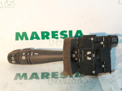 Used Steering column stalk RENAULT LAGUNA I (B56_, 556_) 1.8 (B56A/B) (90 hp) 31482115