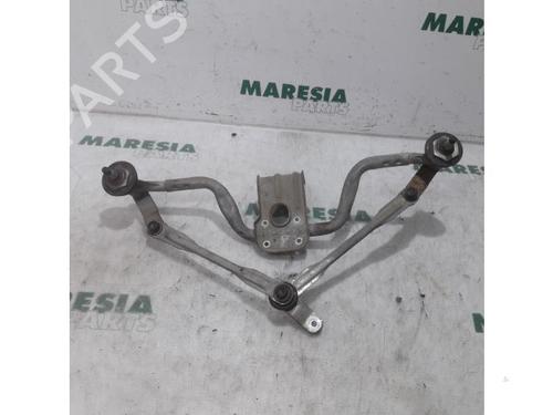 Used Front wipers mechanism FIAT SCUDO Van (270_, 272_) 2.0 D Multijet (120 hp) 31390658