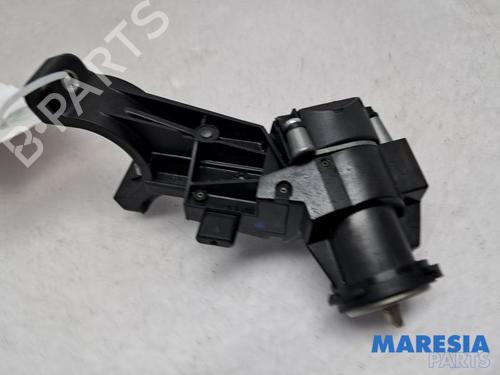 Used Ignition barrel FIAT 500L (351_, 352_) 0.9 (199LYC1B) (105 hp) 31446040