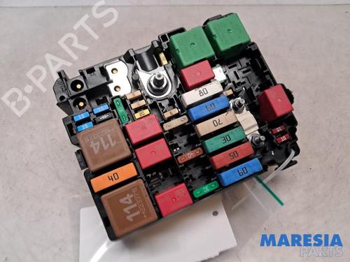 Used Fuse box CITROËN C3 III (SX) 1.2 PureTech 82 (83 hp) 31489934
