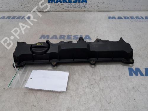 Used Valve cover PEUGEOT 307 CC (3B) 1.6 16V (110 hp) 31416319