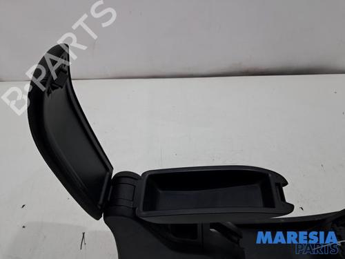 Armrest / Center console PEUGEOT 208 I (CA_, CC_) 1.6 VTi | BP31450579I20 