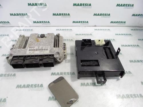 Used Engine control unit (ECU) RENAULT LAGUNA II (BG0/1_) 1.9 dCi (BG08, BG0G) (120 hp) 31398526