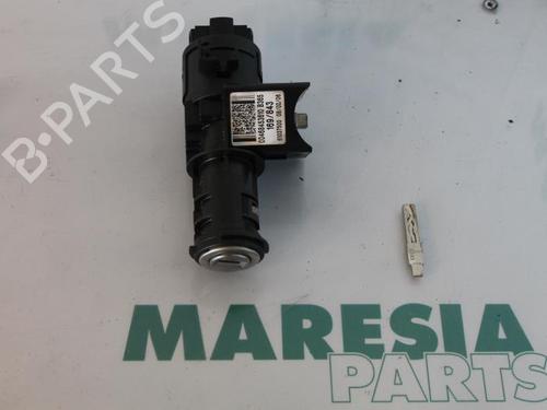 Used Ignition barrel FIAT PANDA (169_) 1.2 (169.AXB11, 169.AXB1A) (60 hp) 31459508