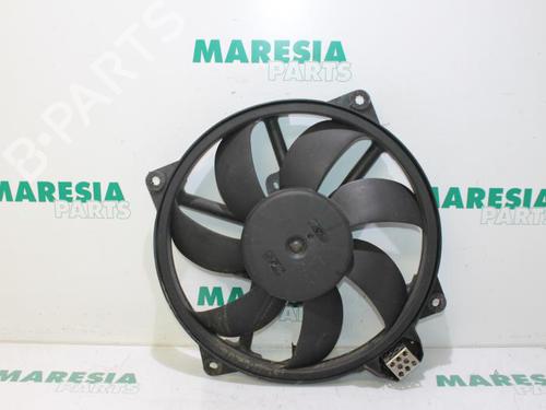 Used Pipe RENAULT SCÉNIC III (JZ0/1_) 1.4 16V (JZ0F, JZ1V) (131 hp) 31384340