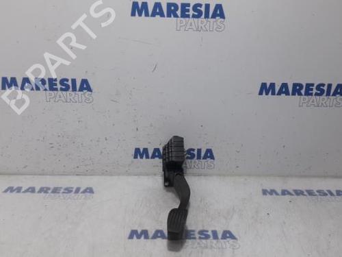 Used Electronic module FIAT 500 C (312_) 1.2 (312CXA1A, 312AXA1A) (69 hp) 31402893