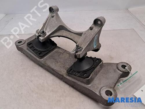 Used Gearbox mount ALFA ROMEO GIULIA (952_) 2.0 (952ABA25B) (200 hp) 31438525