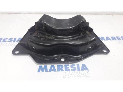 Used Subframe FIAT DOBLO Cargo (263_) 1.6 D Multijet (263WXD1B, 263WXR1B, 263WXX1B, 263ZXD1B,... (105 hp) 31511274
