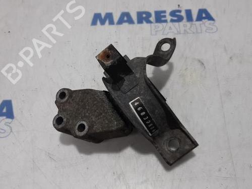 Used Gearbox mount FIAT PANDA (169_) 1.2 (169.AXB11, 169.AXB1A) (60 hp) 31451010
