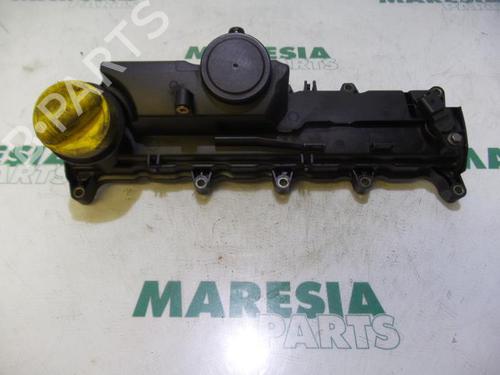 Used Valve cover RENAULT GRAND SCÉNIC II (JM0/1_) 1.5 dCi (JM1E) (106 hp) 31450356