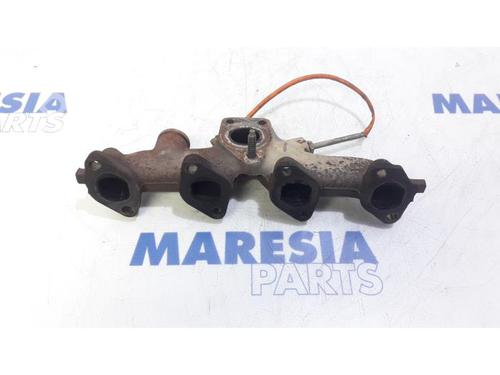 Used Exhaust manifold RENAULT MEGANE III Grandtour (KZ0/1) 1.5 dCi (KZ09, KZ0D, KZ1G, KZ29, KZ14, KZ1W, KZ10, KZ1F,... (110 hp) 31532031