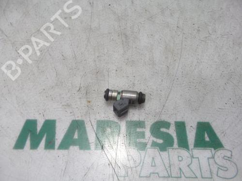 injector-fiat-punto-188_-1999-2000-2001-2002-2003-2004-2005-2006-2007-2008-2009-2010-2011-2012-31438052 main image