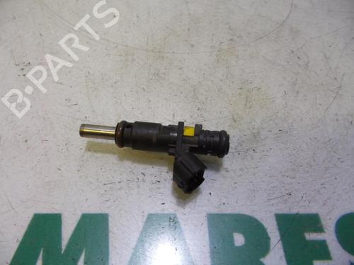 Used Injector PEUGEOT 5008 (0U_, 0E_) 1.6 16V (120 hp) 31437483