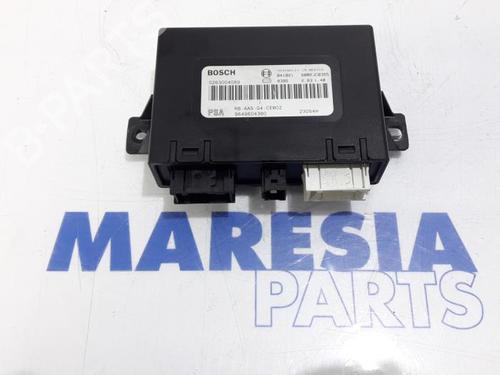 Used Electronic module CITROËN C5 II (RC_) 2.0 16V (RCRFJB, RCRFJC) (140 hp) 31492792