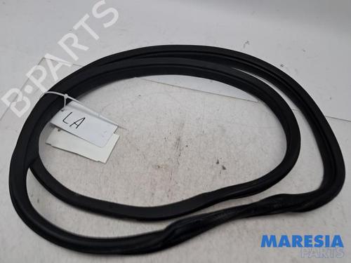 Used Rubber door seal Rubber door seal PEUGEOT 108 1.0 VTi (69 hp) 36364574 36364574