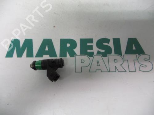 injector-renault-scenic-ii-jm01_-2003-2004-2005-2006-2007-2008-2009-2010-31424135 main image