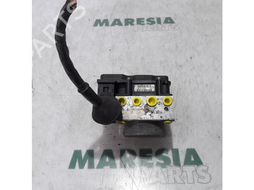 Used ABS pump RENAULT MODUS / GRAND MODUS (F/JP0_) 1.4 (JP01, JP0J) (98 hp) 31413457