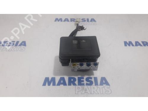 Used ABS pump PEUGEOT 208 I (CA_, CC_) 1.2 VTi 68 / PureTech 68 (68 hp) 31477942