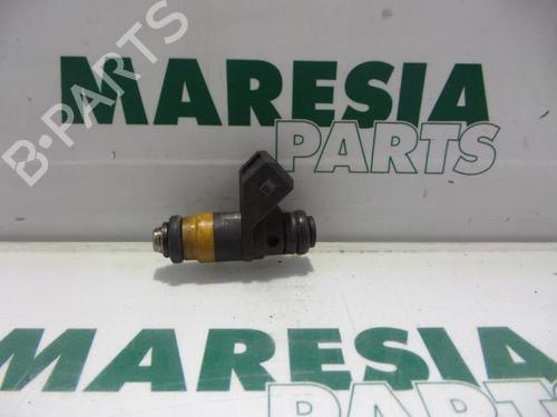 injector-renault-laguna-ii-bg01_-2001-2002-2003-2004-2005-2006-2007-31472047 main image