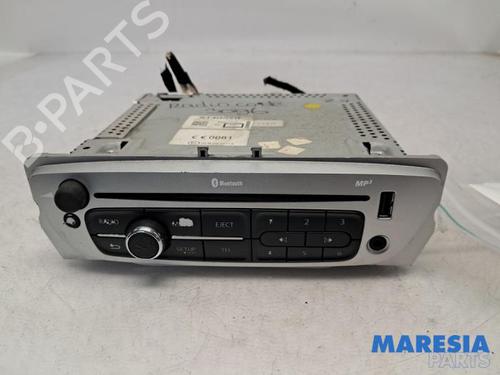 Used Radio RENAULT MEGANE III Grandtour (KZ0/1) 1.2 TCe (KZ2B, KZ11) (116 hp) 31496372